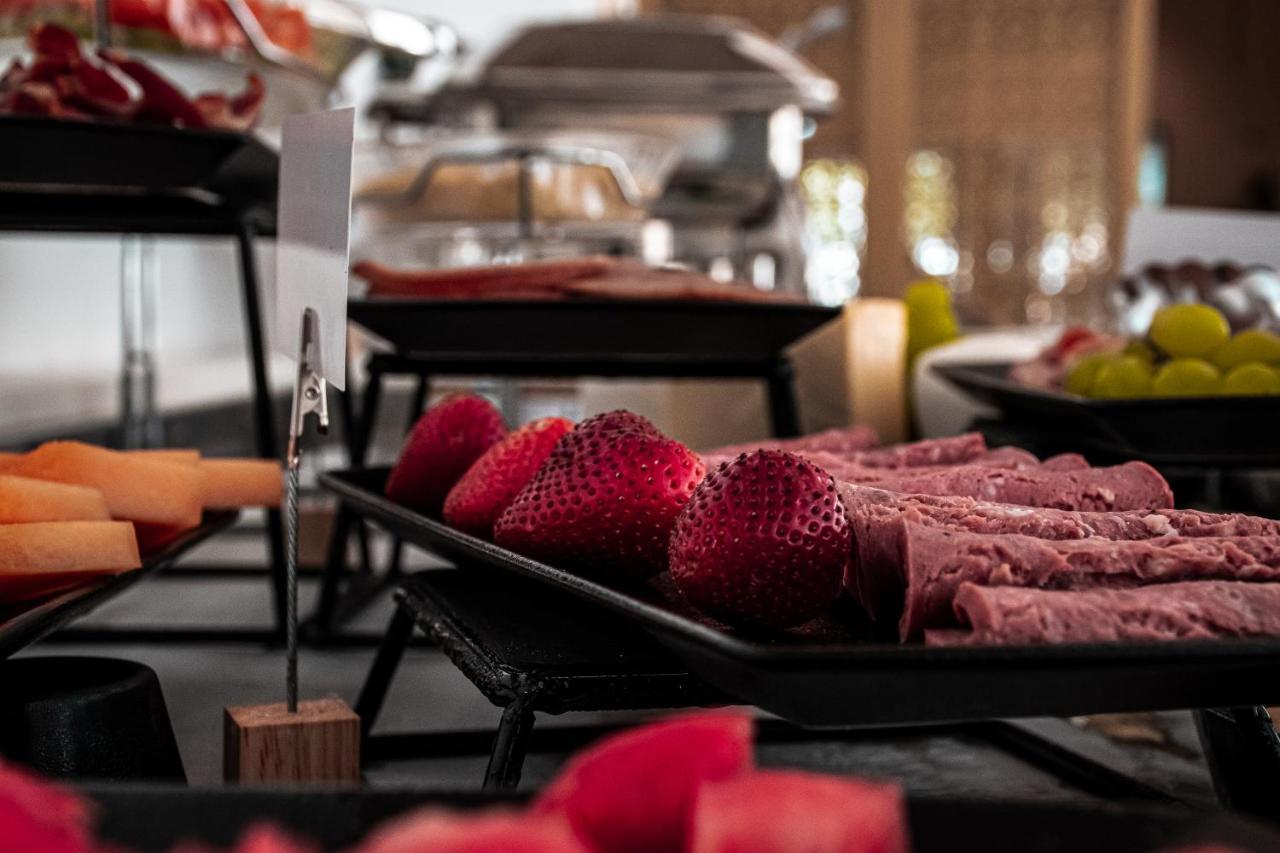 Suha Mina Rashid Hotel Apartments Dubaï Extérieur photo
