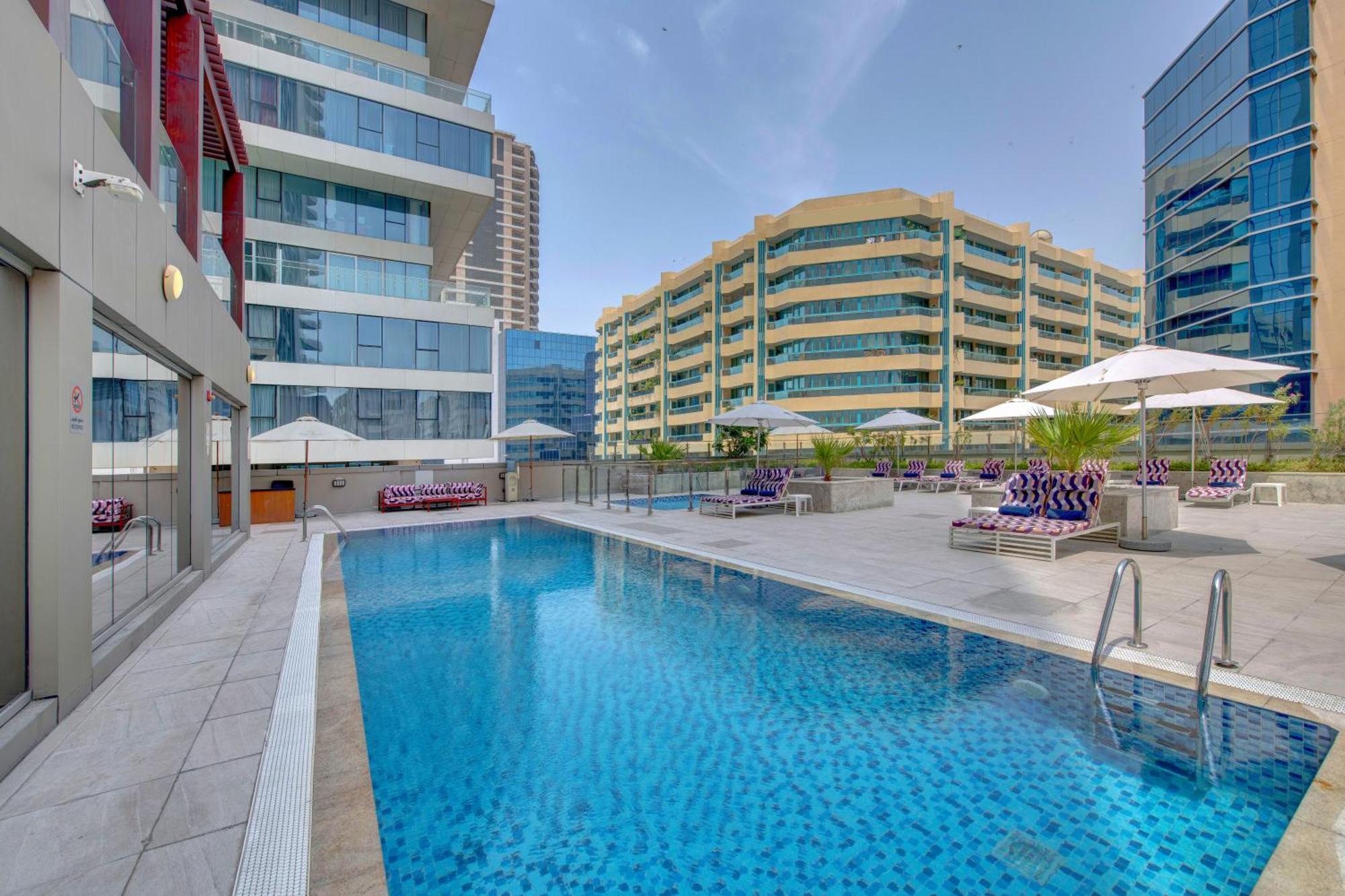 Suha Mina Rashid Hotel Apartments Dubaï Extérieur photo
